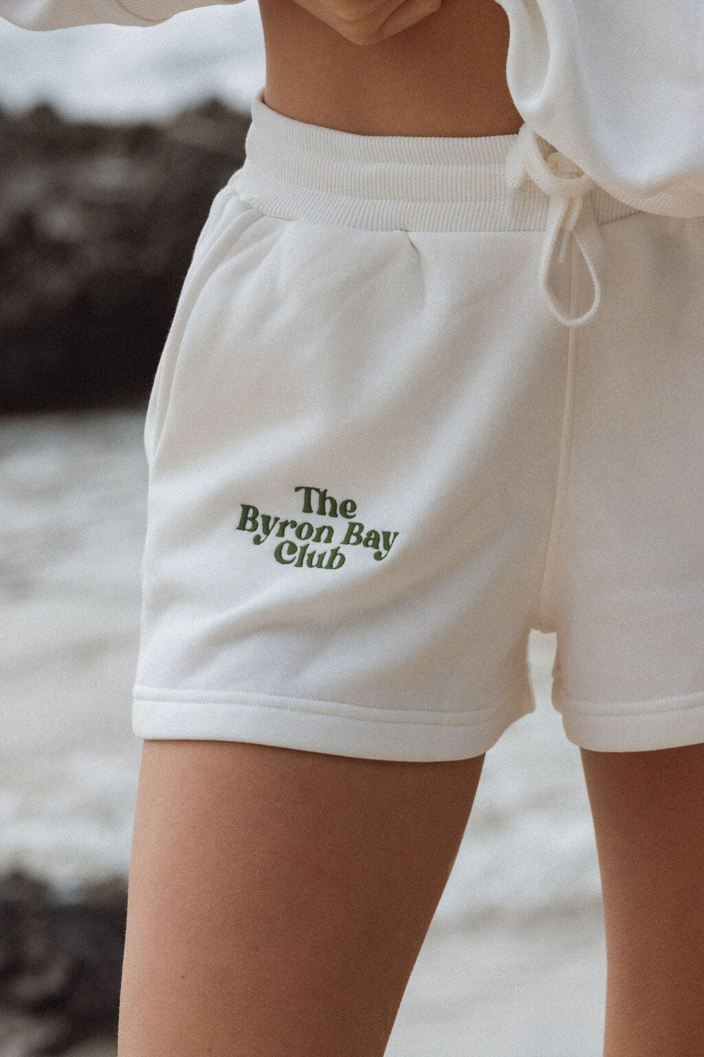 SHORT BYRON BAY CLUB BLANC Maryne Clothing 